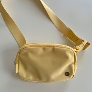 Lululemon Everywhere Belt Bag 1L